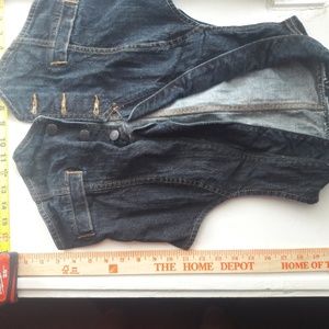Blue jean 3 buttons no sleeve